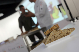 Manuel López y Juan Carlos González: 'La importancia del pan en la gastronomía de hoy'. Foto: Acfi Press