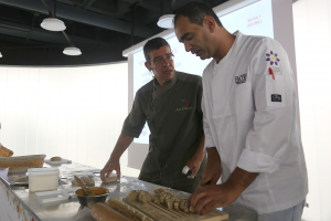 Manuel López y Juan Carlos González: 'La importancia del pan en la gastronomía de hoy'. Foto: Acfi Press