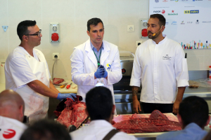 Ignacio Hernández: 'Ronqueo del atún y aplicaciones de sus cortes'. Foto: Acfi Press